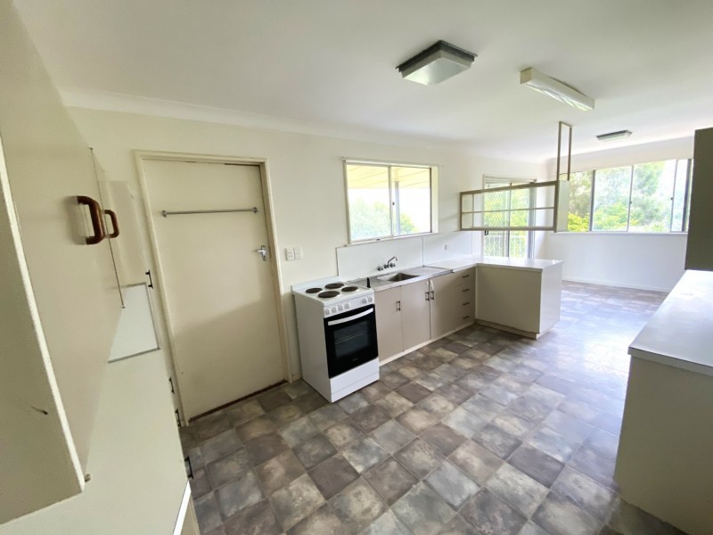 1789 Gatton Clifton Road, Mount Whitestone QLD 4347