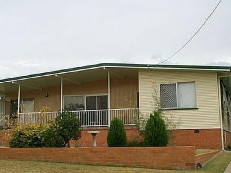 24 FITZROY STREET, Gatton QLD 4343