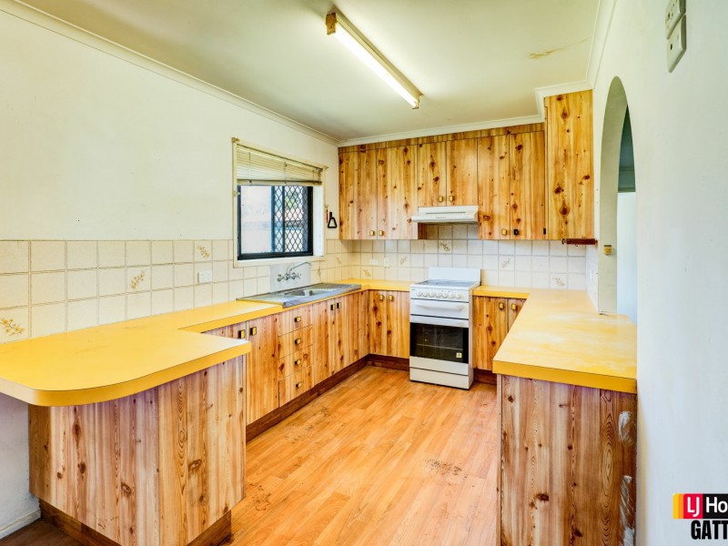 20 Pryde street, Lowood QLD 4311