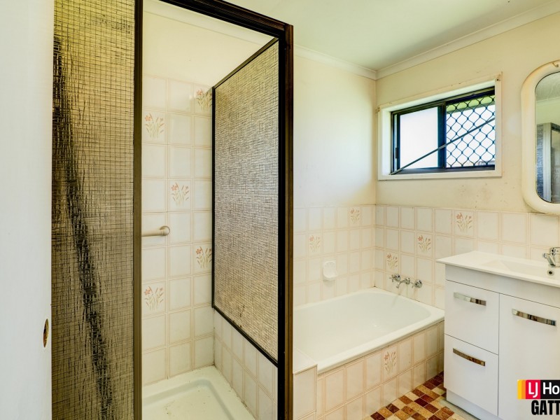 20 Pryde street, Lowood QLD 4311