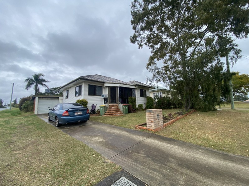 12 Smith Street, Gatton QLD 4343