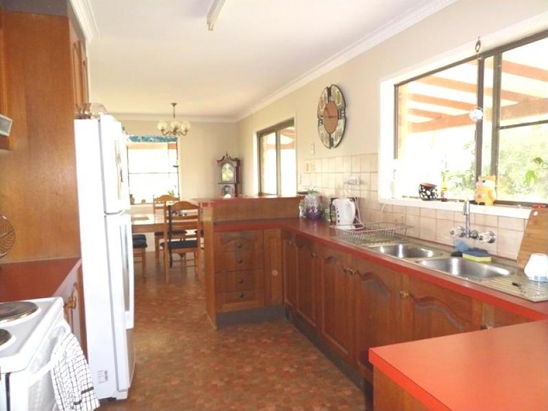 681 Lowood Minden Road, Coolana QLD 4311