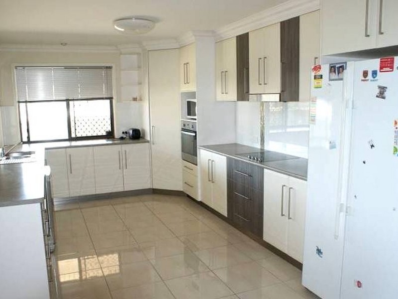 16 Rogers Drive, Gatton QLD 4343