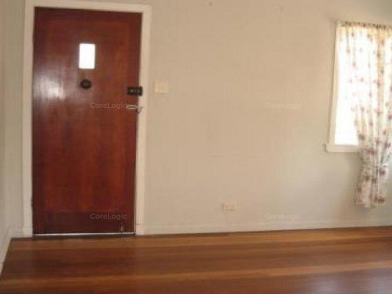 9 Aaron Court, Regency Downs QLD 4341