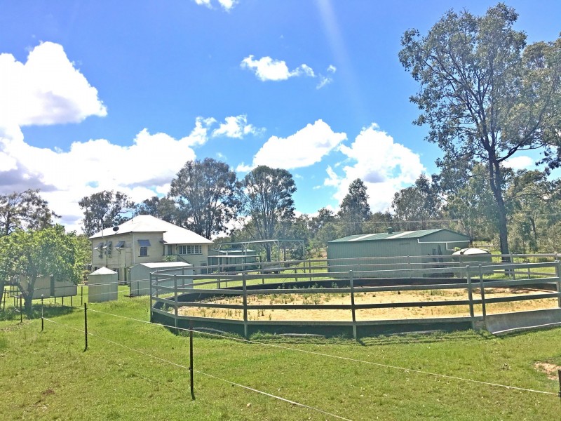 24 Haslingden Road, Lockyer Waters QLD 4311