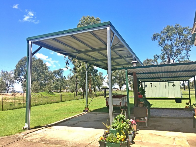 24 Haslingden Road, Lockyer Waters QLD 4311