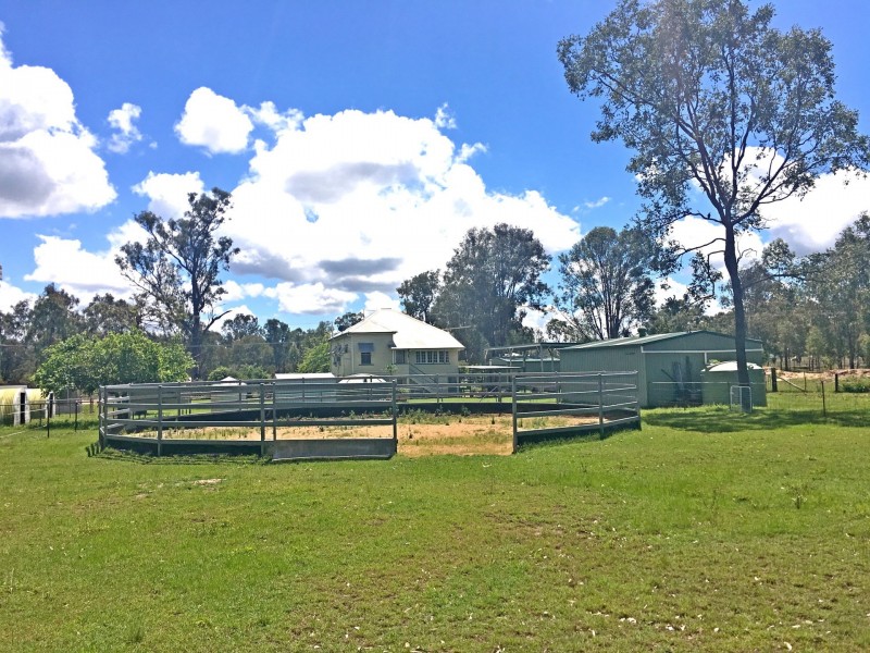 24 Haslingden Road, Lockyer Waters QLD 4311