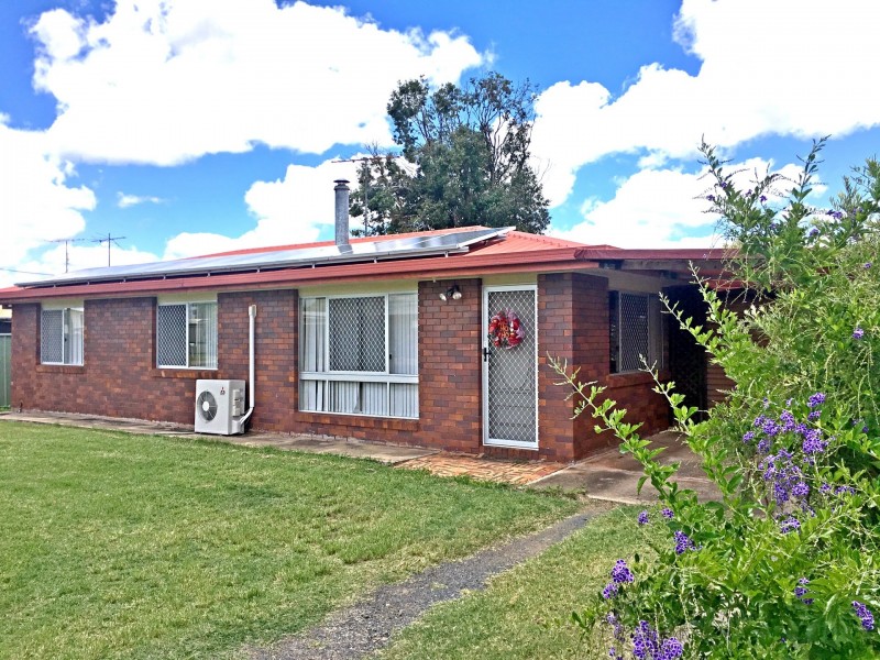 16 Skinner Street, Gatton QLD 4343