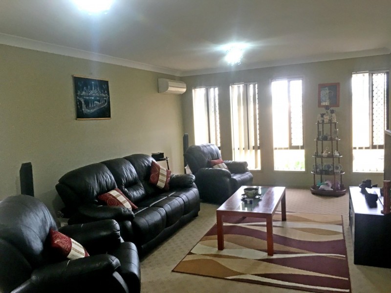 9 BOURKE STREET, Adare QLD 4343
