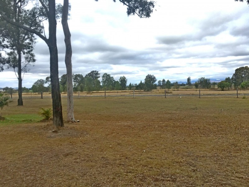 9 BOURKE STREET, Adare QLD 4343