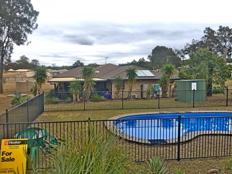 9 BOURKE STREET, Adare QLD 4343