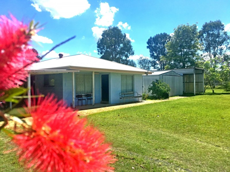 1 Waratah Drive, Morton Vale QLD 4343