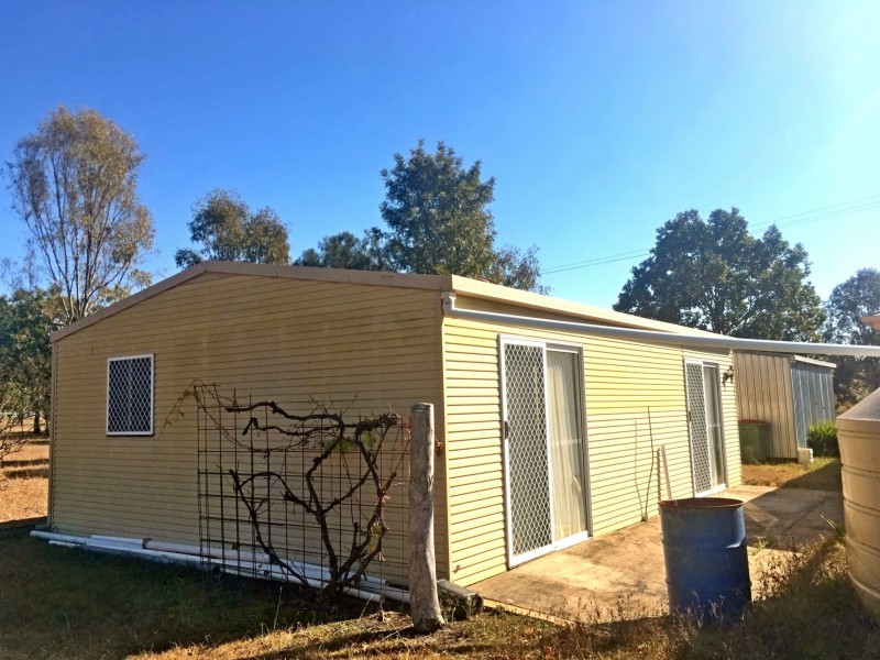 1 Waratah Drive, Morton Vale QLD 4343