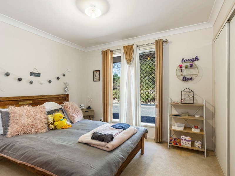 18 Australia 2 Drive, Kensington Grove QLD 4341