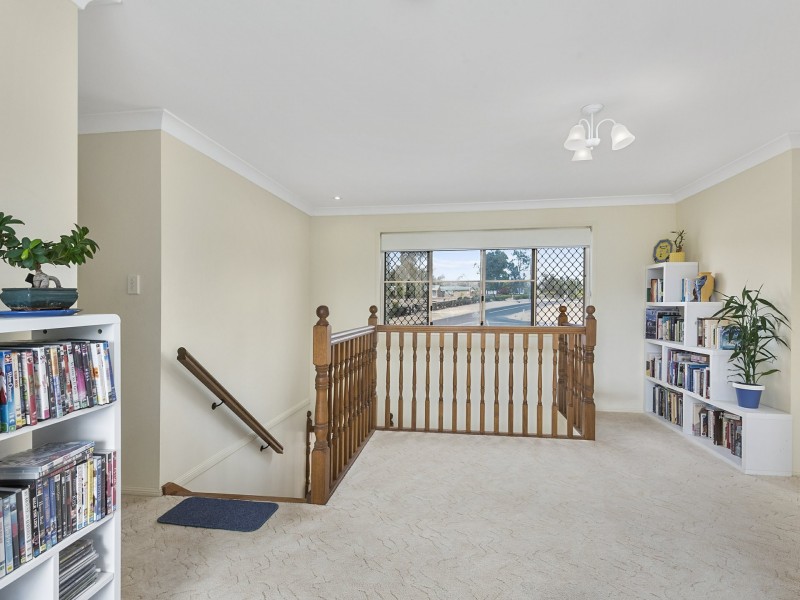 70 Lakes Drive, Laidley Heights QLD 4341