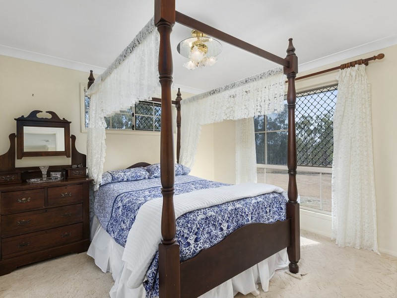 70 Lakes Drive, Laidley Heights QLD 4341