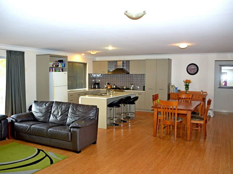 15 Kurrajong Road, Gatton QLD 4343