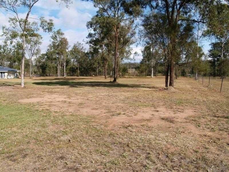 13 Cockatoo Drive, Adare QLD 4343
