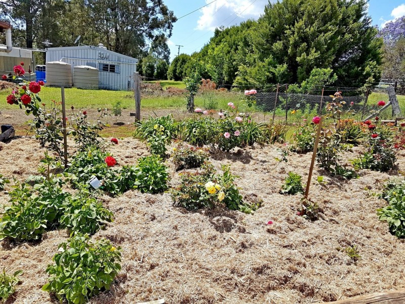 72 Hardgrave Road, Benarkin QLD 4306