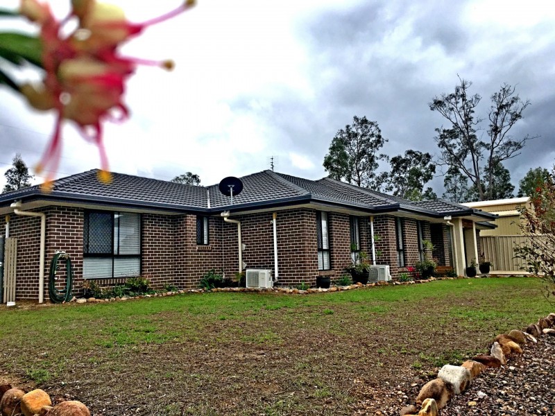 10 Mountain View, Adare QLD 4343