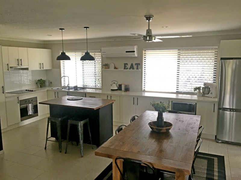 10 Mountain View, Adare QLD 4343