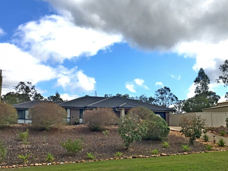 10 Mountain View, Adare QLD 4343