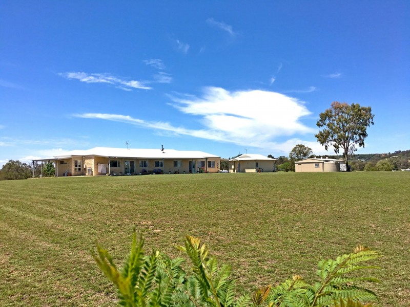 13 Zabel Drive, Plainland QLD 4341