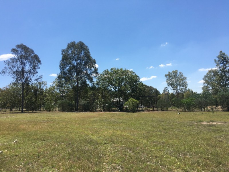 6 Markai Road, Lockyer Waters QLD 4311