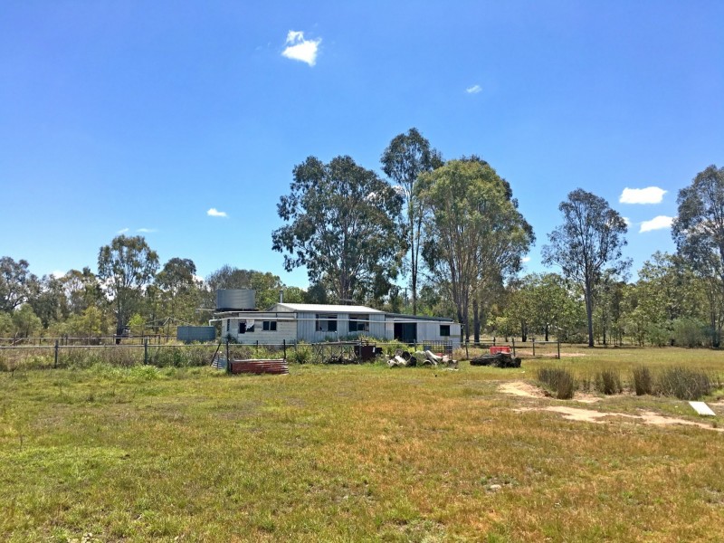 6 Markai Road, Lockyer Waters QLD 4311