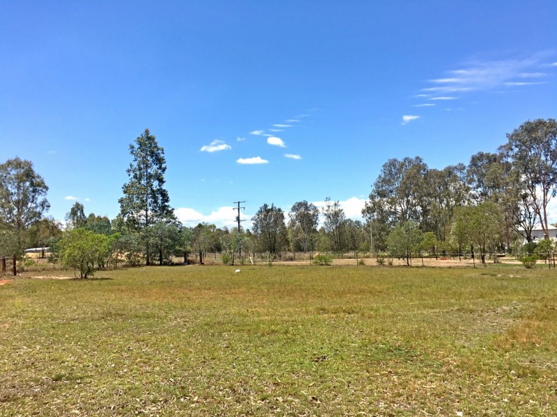 6 Markai Road, Lockyer Waters QLD 4311