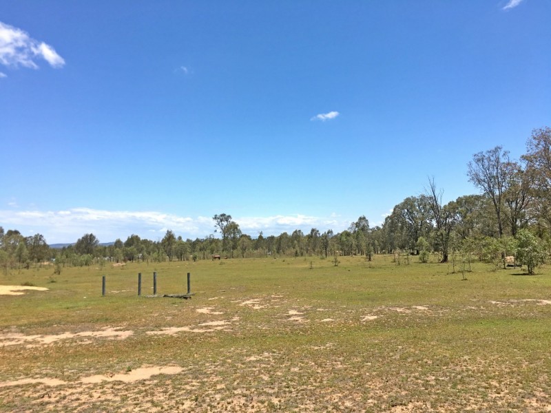 6 Markai Road, Lockyer Waters QLD 4311