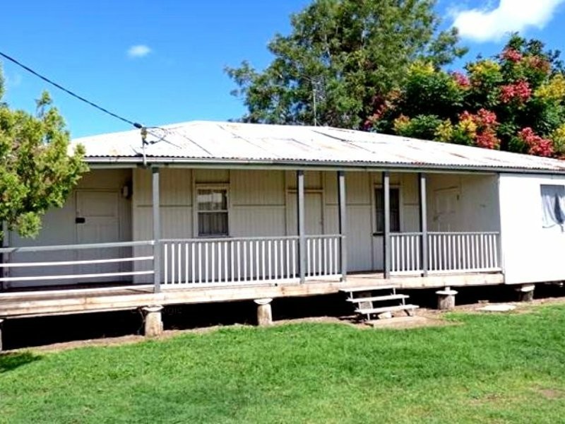 11 Glenore Grove Road, Forest Hill QLD 4342