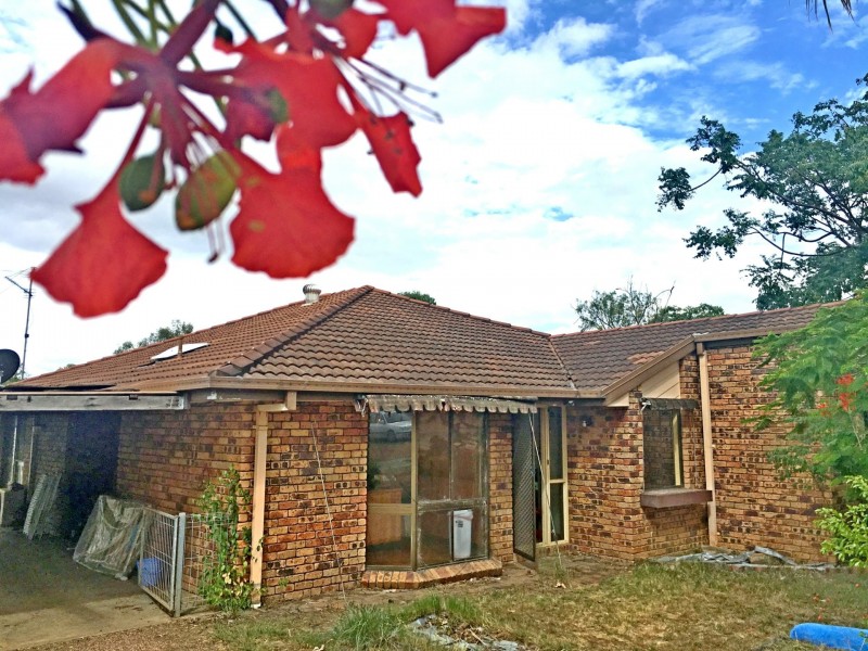 19 Golf Links Drive, Gatton QLD 4343