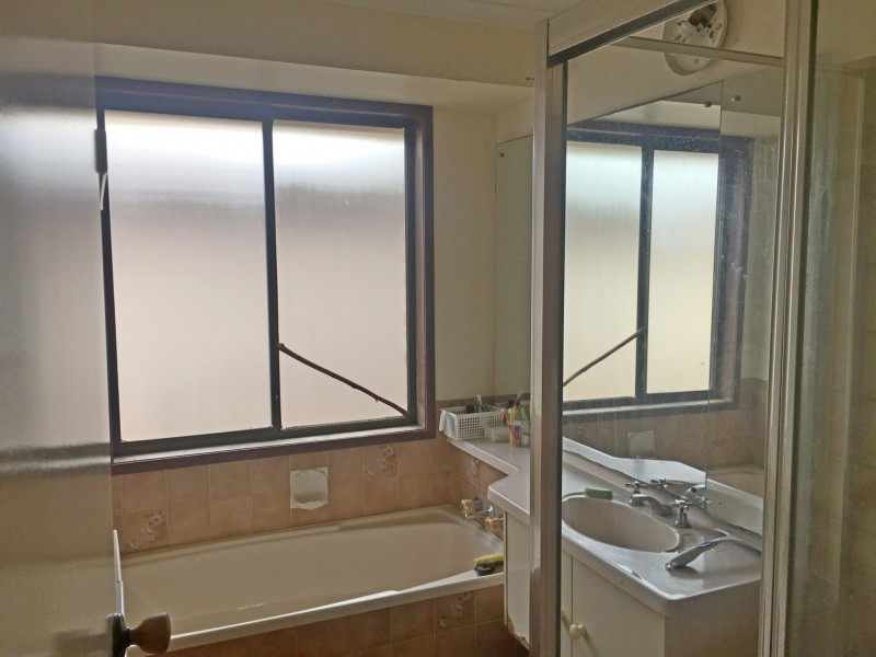 19 Golf Links Drive, Gatton QLD 4343