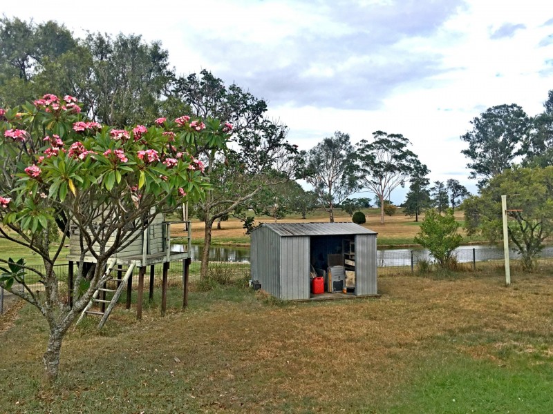 19 Golf Links Drive, Gatton QLD 4343