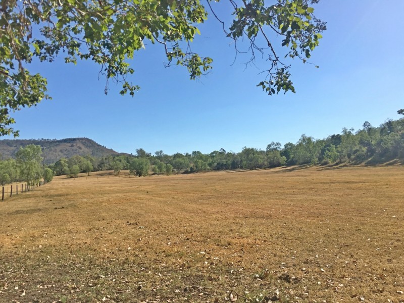 705 Ropeley Rockside Road, Ropeley QLD 4343