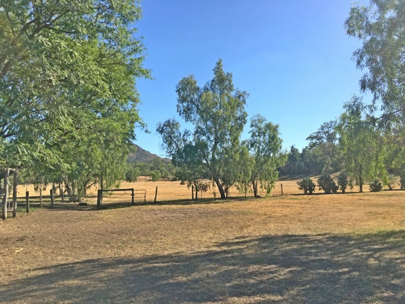 705 Ropeley Rockside Road, Ropeley QLD 4343