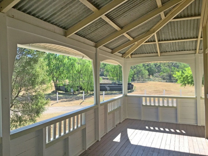 705 Ropeley Rockside Road, Ropeley QLD 4343