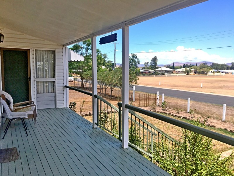 26 Bowen Street, Helidon QLD 4344