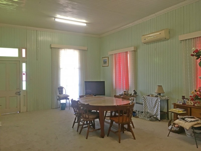 26 Bowen Street, Helidon QLD 4344