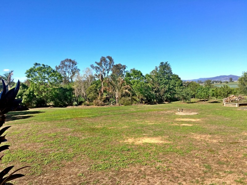 107 Parklea Drive, Placid Hills QLD 4343