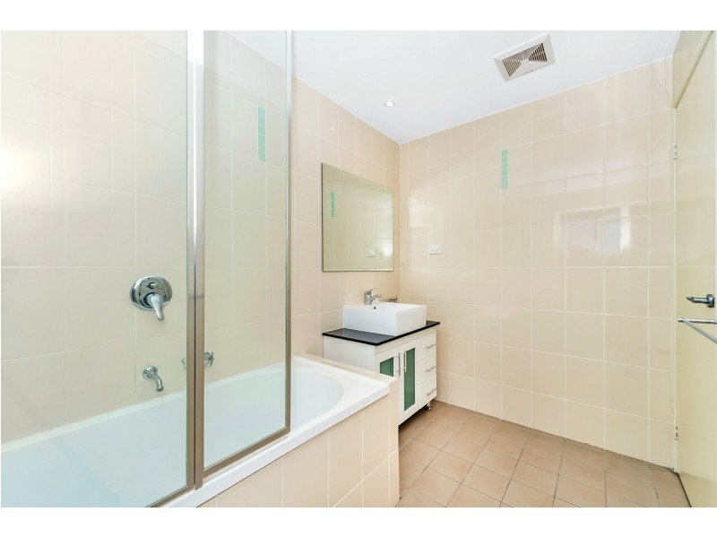 22/40 Eileen Good Street, Greenway ACT 2900