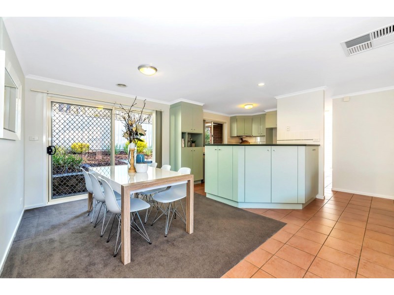 7 Albizia Place, Jerrabomberra NSW 2619