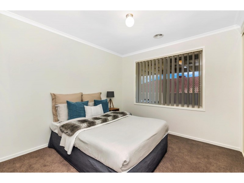 7 Albizia Place, Jerrabomberra NSW 2619