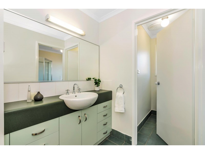 7 Albizia Place, Jerrabomberra NSW 2619