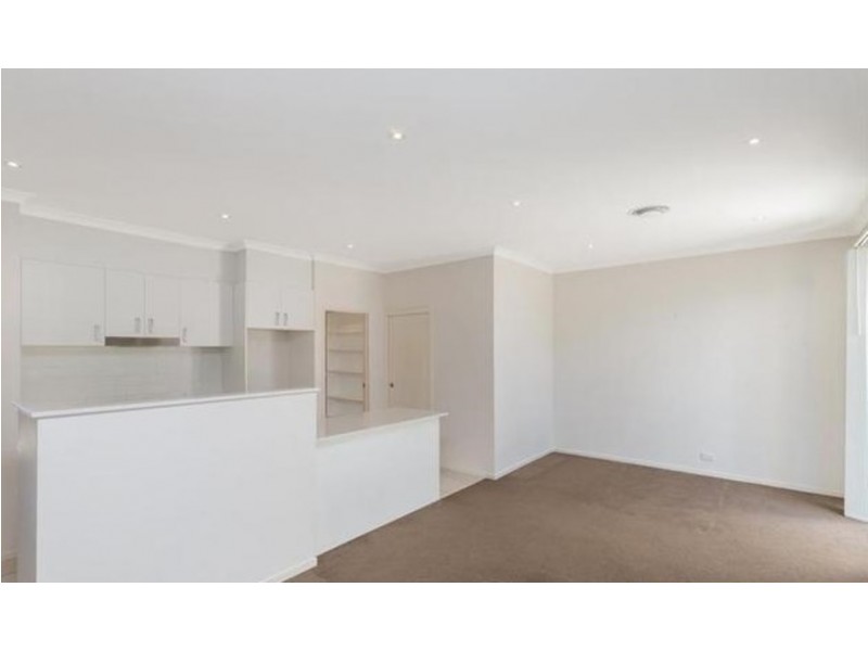 4/10 Helpmann Street, Bonython ACT 2905