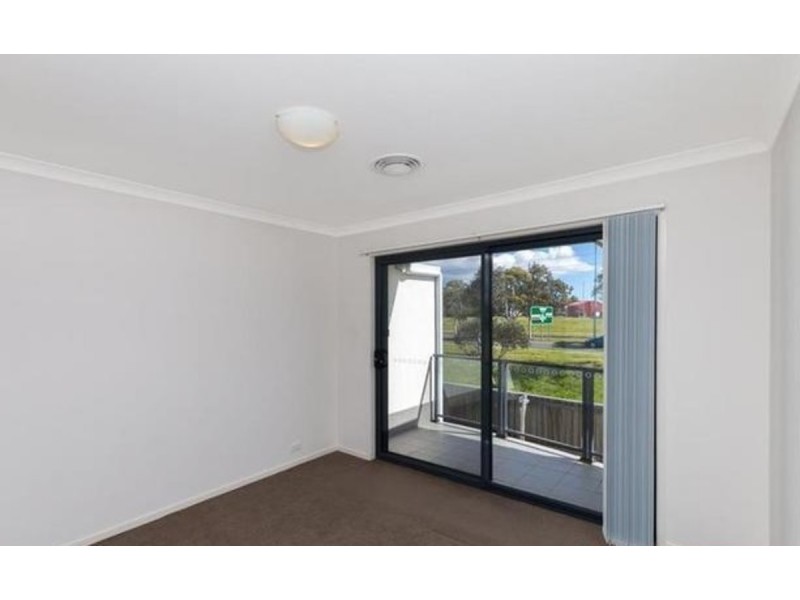 4/10 Helpmann Street, Bonython ACT 2905