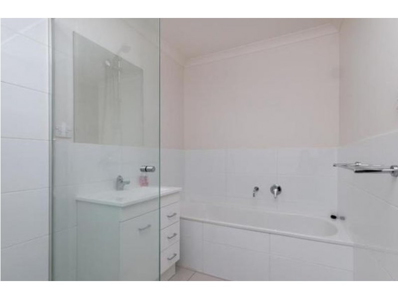 4/10 Helpmann Street, Bonython ACT 2905