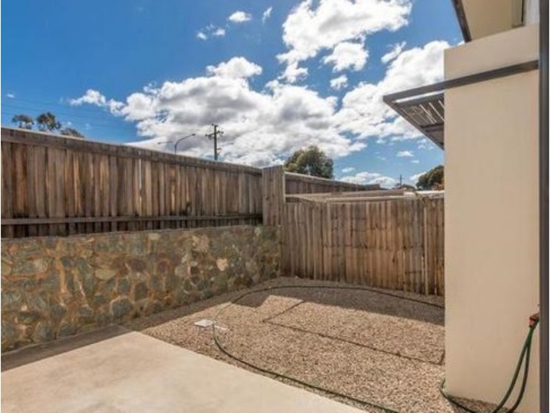 4/10 Helpmann Street, Bonython ACT 2905