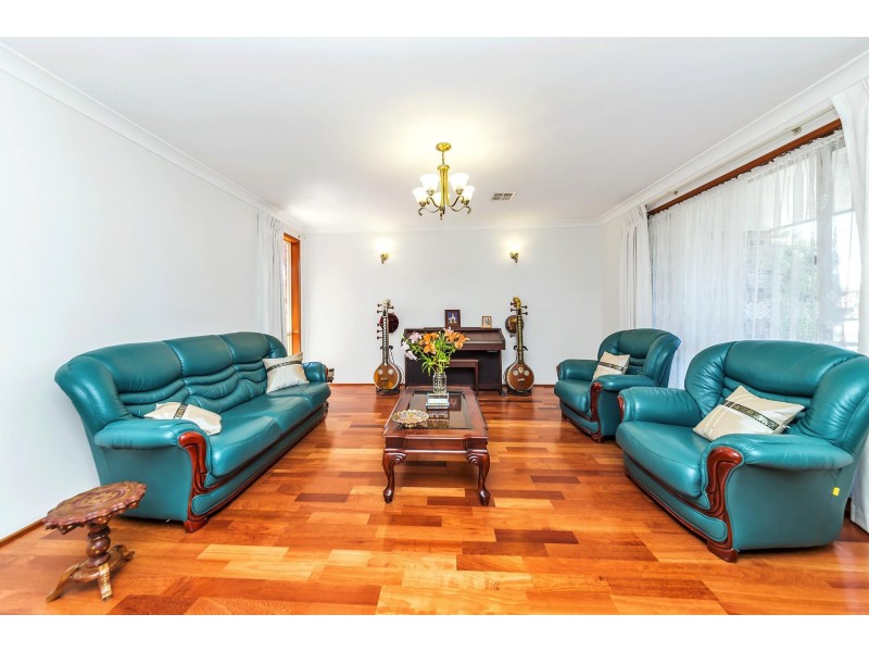 10 Punch Place, Monash ACT 2904